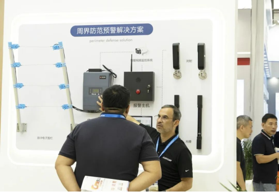 展会进行时-现场直击-2023安博会第三天,刻锐继续精彩 展会进行时-现场直击-2023安博会第三天,刻锐继续精彩
